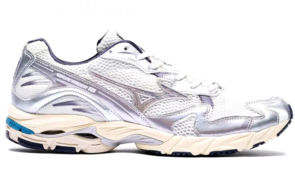 Mizuno wave rider 10 