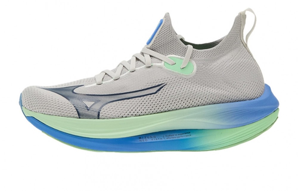 Mizuno neo vista 