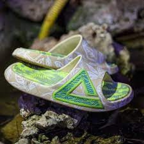 peak slippers 